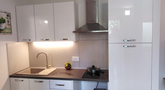Oddajam enosobno stanovanje ( vrtni apartman ) 30m2 za študente