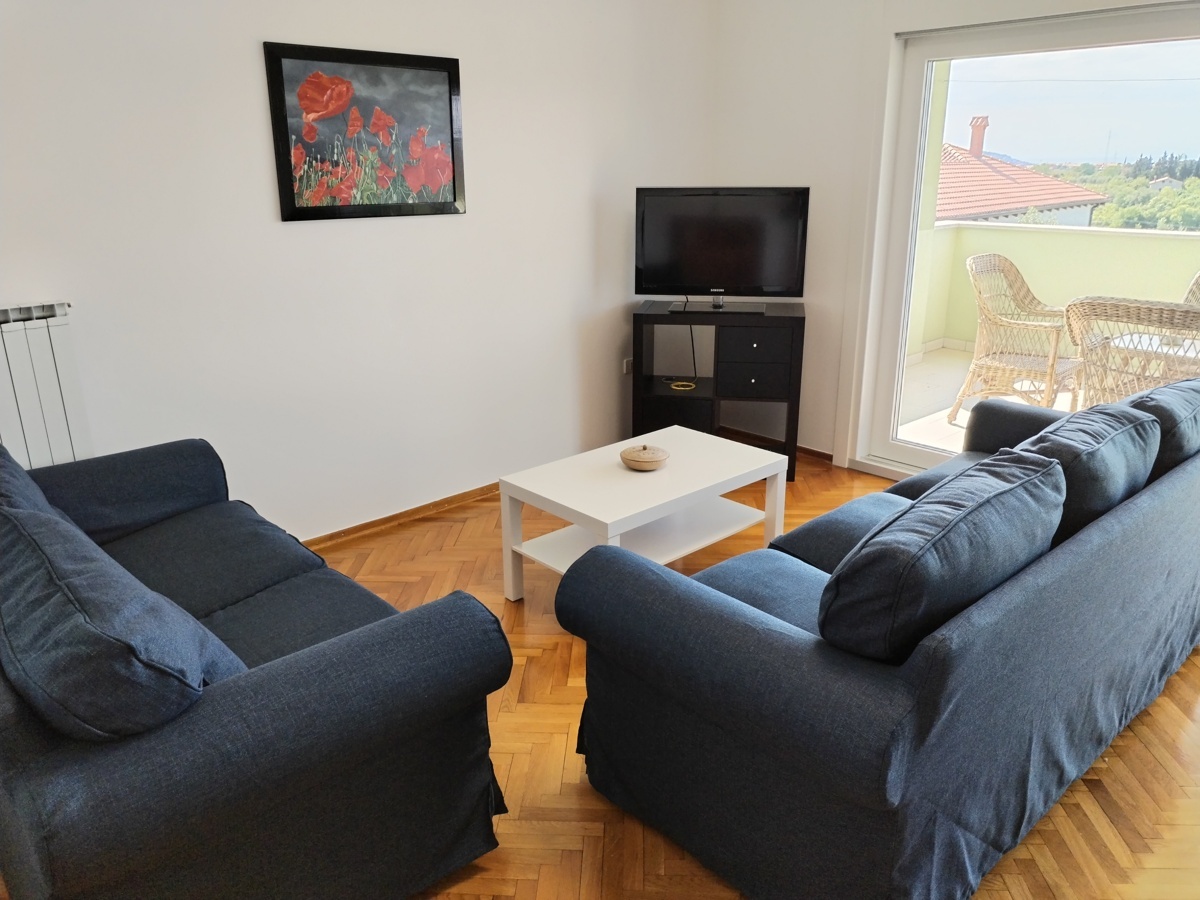 Trisobno stanovanje v Pobegih