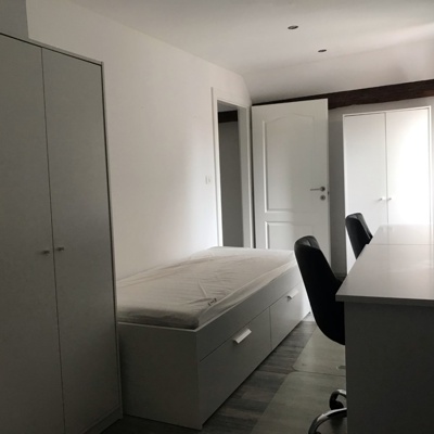 ODDAM POSTELJO V DVOPOSTELJNI SOBI - KOPER CENTER 