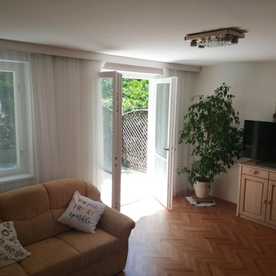 Oddam veliko sobo od 15.02.2026 dalje