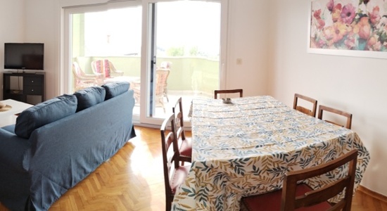 Trisobno stanovanje v Pobegih