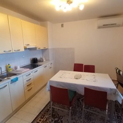 Stanovanje 45 m2 Vojkovo nabrežje