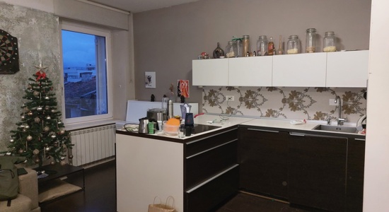 Oddamo enoposteljno sobo v centru Kopra