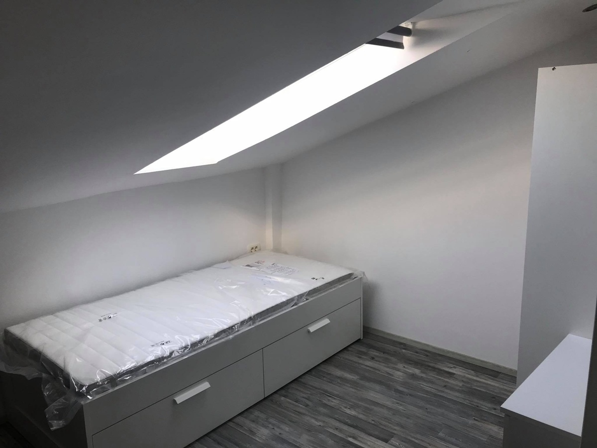 enoposteljno sobo oddam - koper center