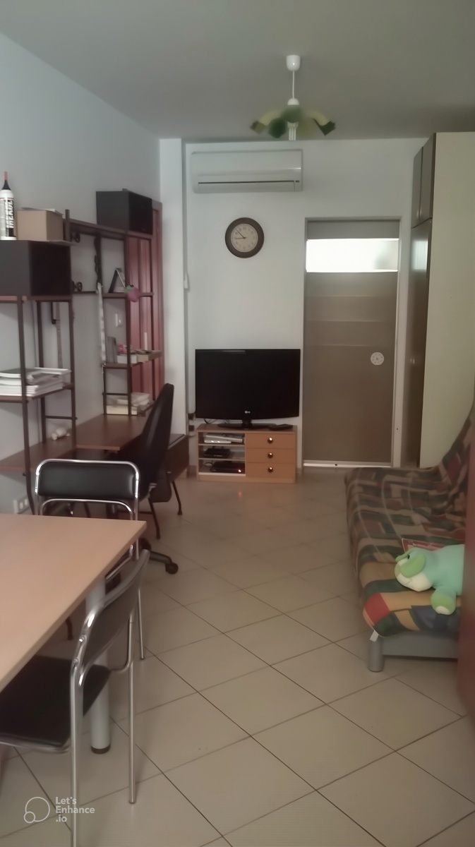 Stanovanje za tri študentke