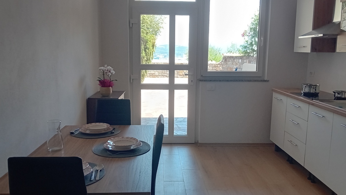 Oddaja enosobnega stanovanja v Žusterni – Koper
