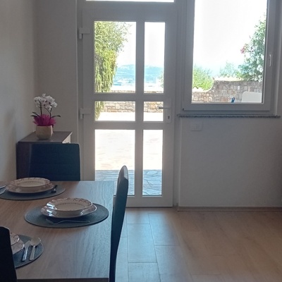Oddaja enosobnega stanovanja v Žusterni – Koper